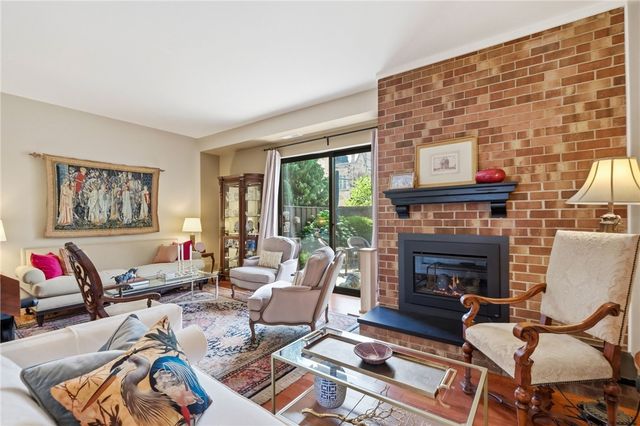 46 Foster Square, Central North Side, PA 15212