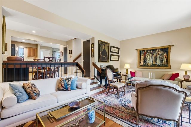 46 Foster Square, Central North Side, PA 15212
