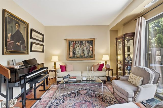 46 Foster Square, Central North Side, PA 15212