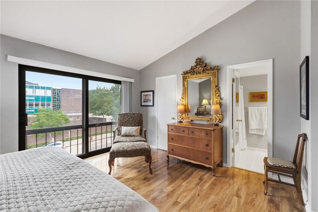 46 Foster Square, Central North Side, PA 15212