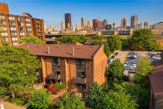 46 Foster Square, Central North Side, PA 15212