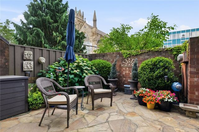 46 Foster Square, Central North Side, PA 15212