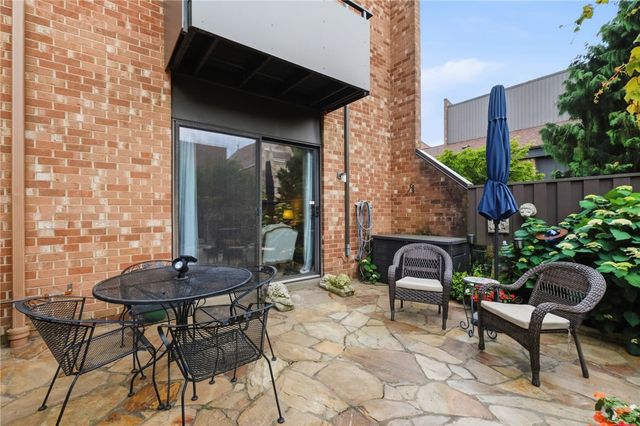 46 Foster Square, Central North Side, PA 15212