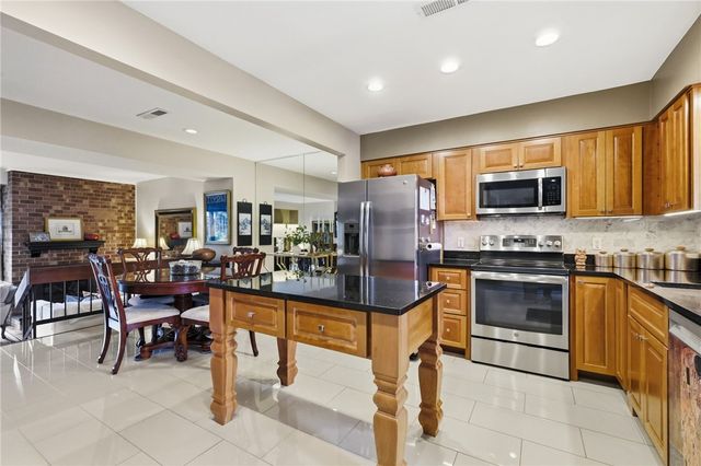 46 Foster Square, Central North Side, PA 15212