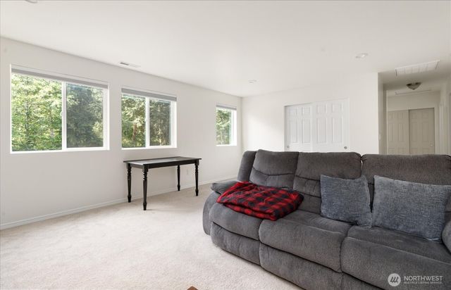 1012 Star Flower Road, Oak Harbor, WA 98277