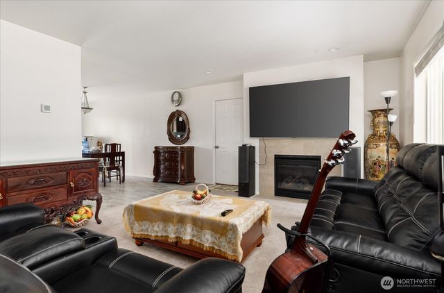 1012 Star Flower Road, Oak Harbor, WA 98277