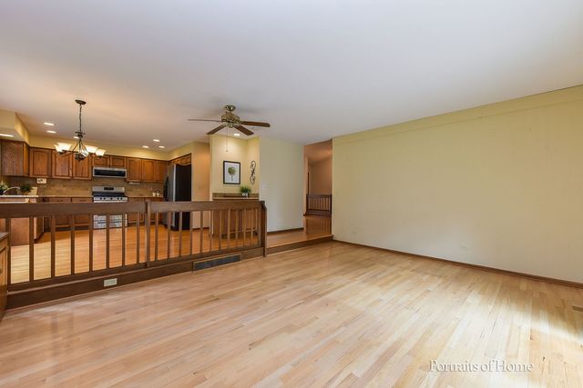 674 Honeysuckle Drive, Naperville, IL 60540