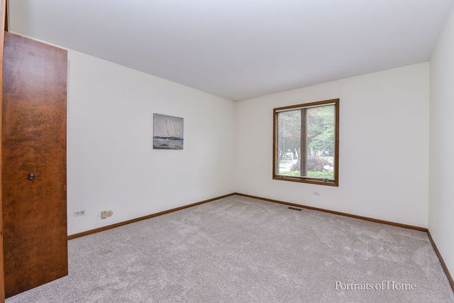 674 Honeysuckle Drive, Naperville, IL 60540