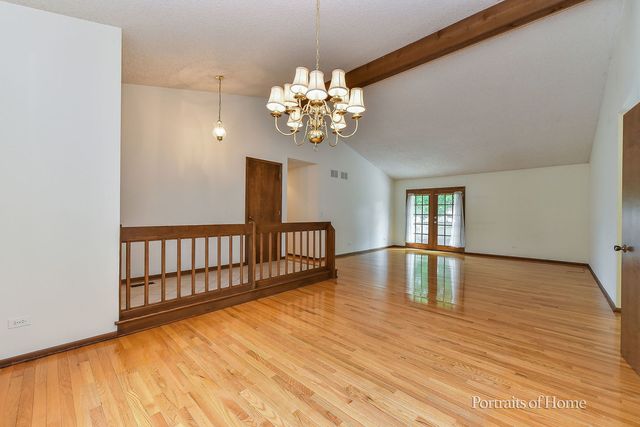 674 Honeysuckle Drive, Naperville, IL 60540