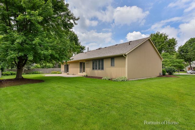 674 Honeysuckle Drive, Naperville, IL 60540