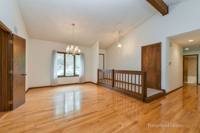 674 Honeysuckle Drive, Naperville, IL 60540