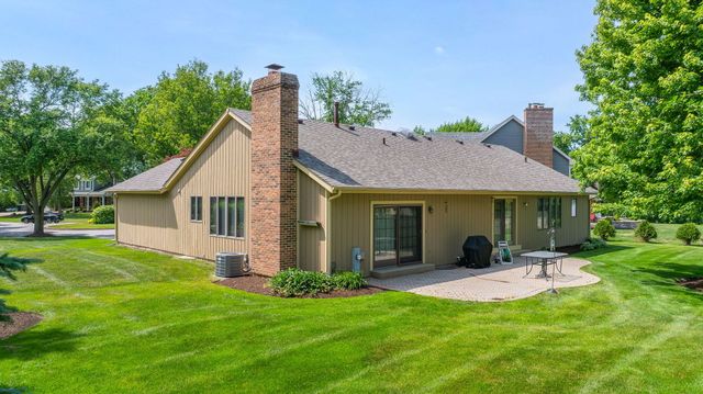 674 Honeysuckle Drive, Naperville, IL 60540