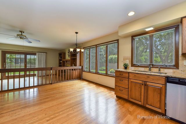 674 Honeysuckle Drive, Naperville, IL 60540