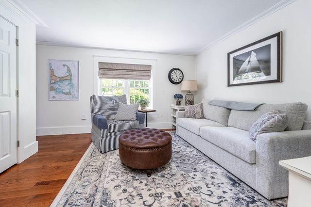 80 Holder Ln, Barnstable, MA 02668