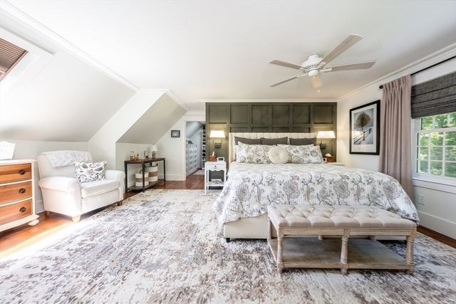 80 Holder Ln, Barnstable, MA 02668