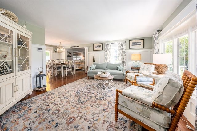 80 Holder Ln, Barnstable, MA 02668