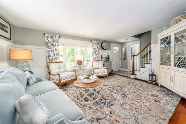 80 Holder Ln, Barnstable, MA 02668