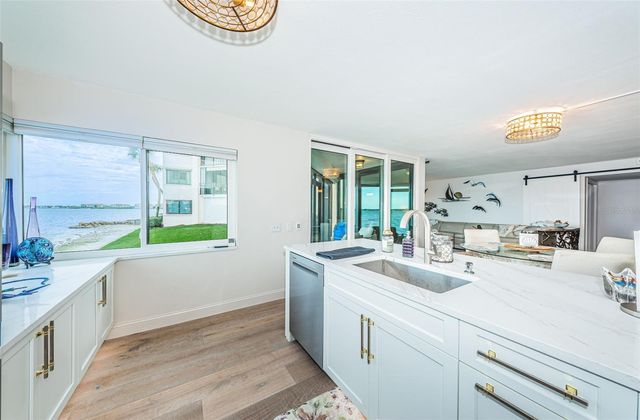 5633 PUERTA DEL SOL BOULEVARD S 103, St Petersburg, FL 33715