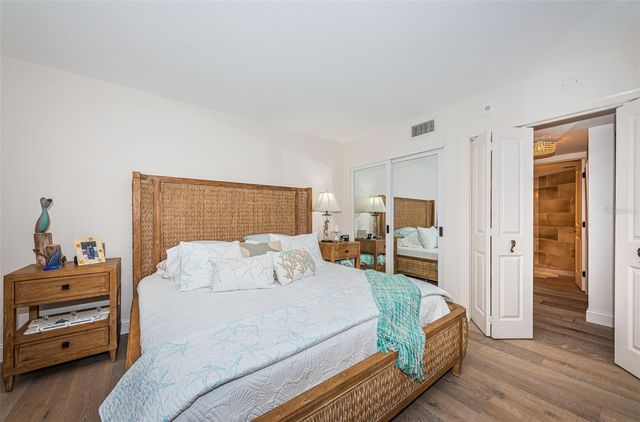 5633 PUERTA DEL SOL BOULEVARD S 103, St Petersburg, FL 33715