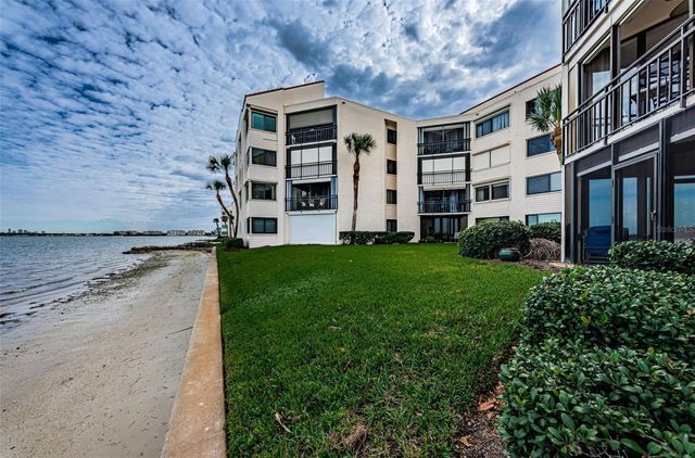 5633 PUERTA DEL SOL BOULEVARD S 103, St Petersburg, FL 33715