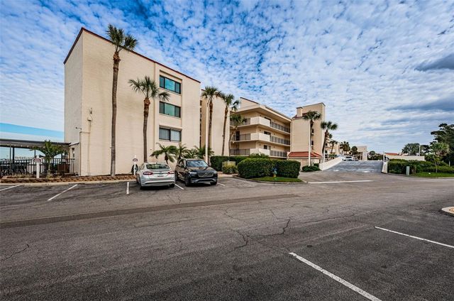 5633 PUERTA DEL SOL BOULEVARD S 103, St Petersburg, FL 33715