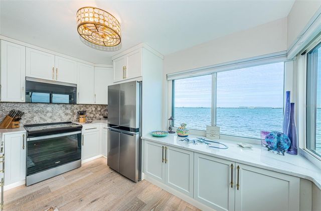 5633 PUERTA DEL SOL BOULEVARD S 103, St Petersburg, FL 33715