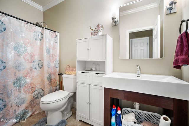 3219 Choctaw Avenue, Moss Point, MS 39563