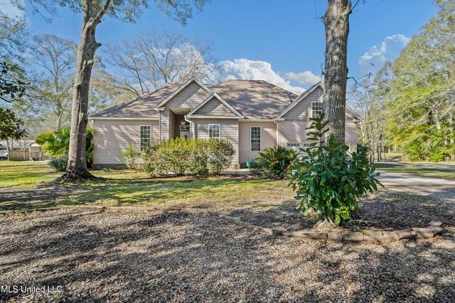 3219 Choctaw Avenue, Moss Point, MS 39563