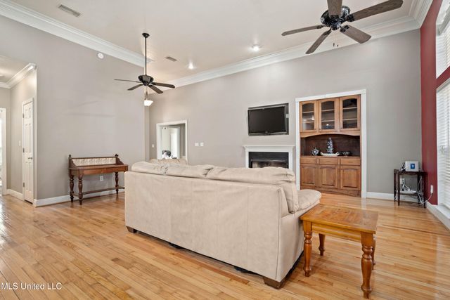 3219 Choctaw Avenue, Moss Point, MS 39563