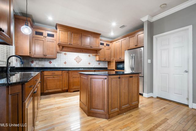 3219 Choctaw Avenue, Moss Point, MS 39563