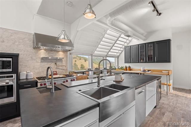 6671 Wauconda Drive, Larkspur, CO 80118