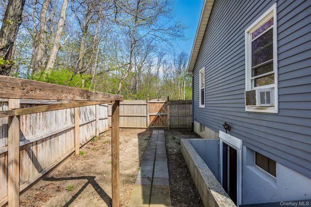 46 New York Avenue, Sound Beach, NY 11789