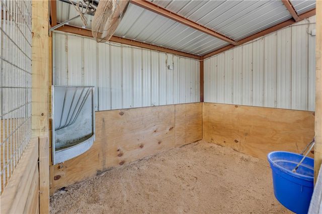 11581 County Road 419, Navasota, TX 77868