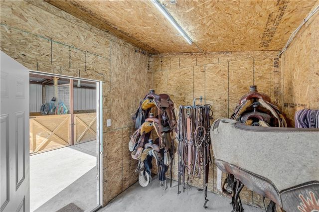 11581 County Road 419, Navasota, TX 77868