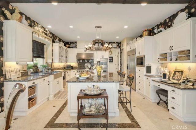 7040 Hogan Street, Moorpark, CA 93021