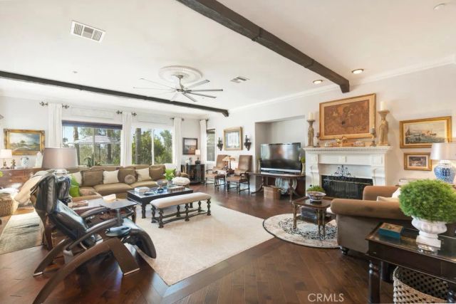 7040 Hogan Street, Moorpark, CA 93021