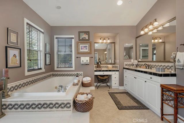 7040 Hogan Street, Moorpark, CA 93021