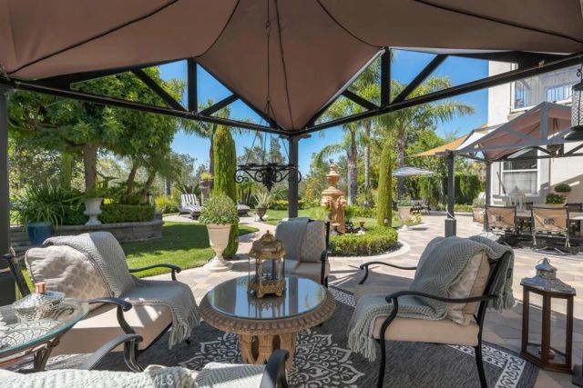 7040 Hogan Street, Moorpark, CA 93021