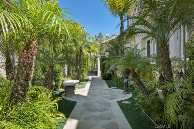 7040 Hogan Street, Moorpark, CA 93021