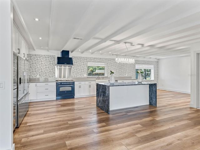 9865 SW 74TH AVENUE, Ocala, FL 34476