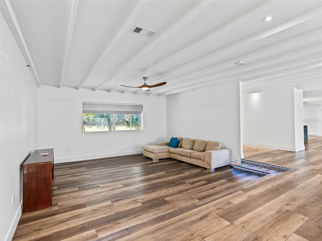 9865 SW 74TH AVENUE, Ocala, FL 34476