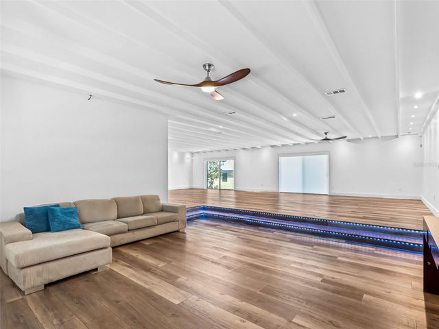 9865 SW 74TH AVENUE, Ocala, FL 34476