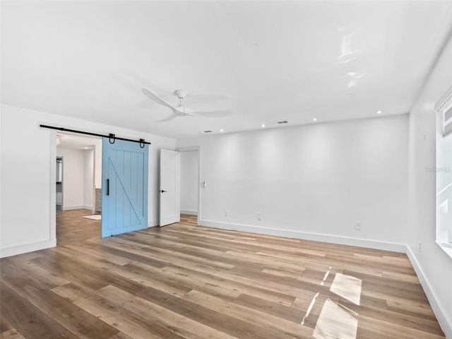 9865 SW 74TH AVENUE, Ocala, FL 34476