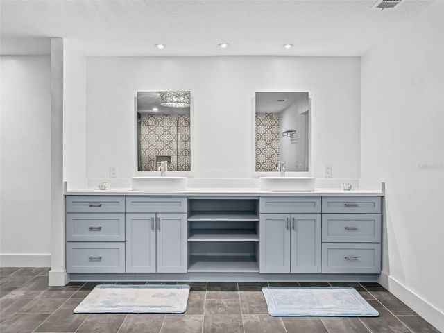 9865 SW 74TH AVENUE, Ocala, FL 34476