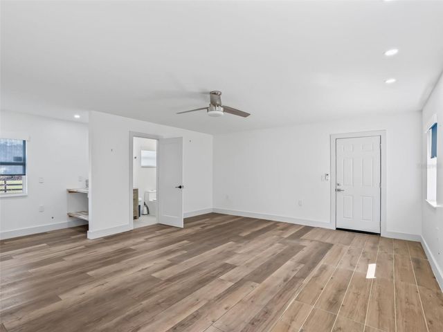 9865 SW 74TH AVENUE, Ocala, FL 34476