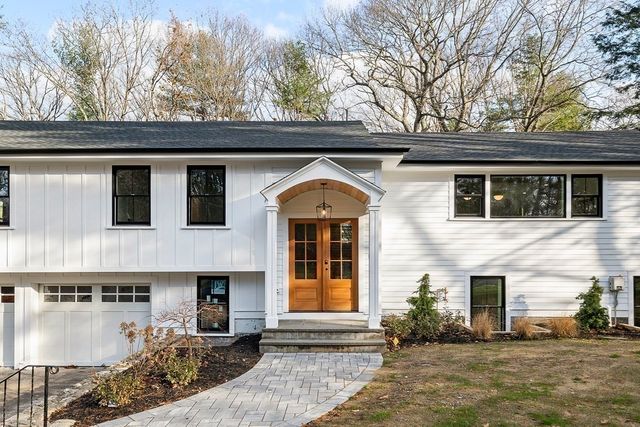 44 Sherburn Cir, Weston, MA 02493
