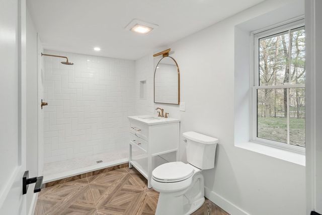 44 Sherburn Cir, Weston, MA 02493