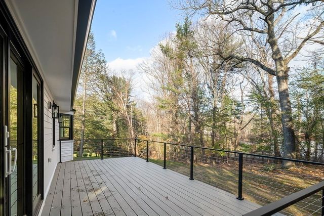 44 Sherburn Cir, Weston, MA 02493