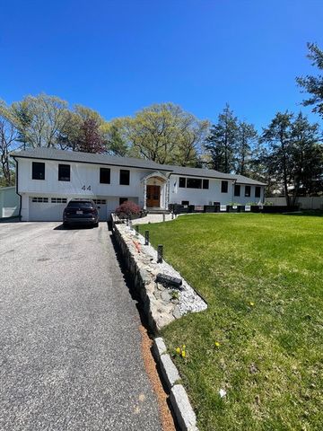 44 Sherburn Cir, Weston, MA 02493
