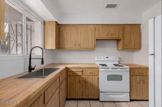 7127 W MARIPOSA Street, Phoenix, AZ 85033